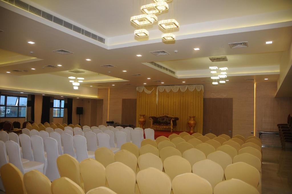 Nk Grand Park Hotel,Pallavaram,3 star