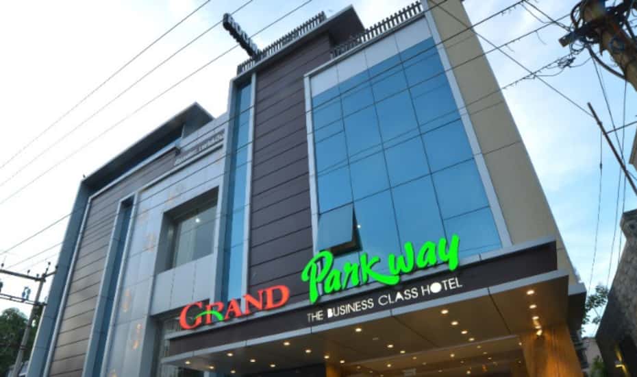 Grand Parkway,Tambaram,2 star