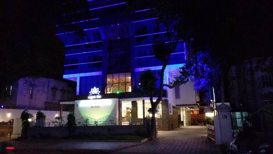 Akshaya Aura,Gandhi Nagar,4 star