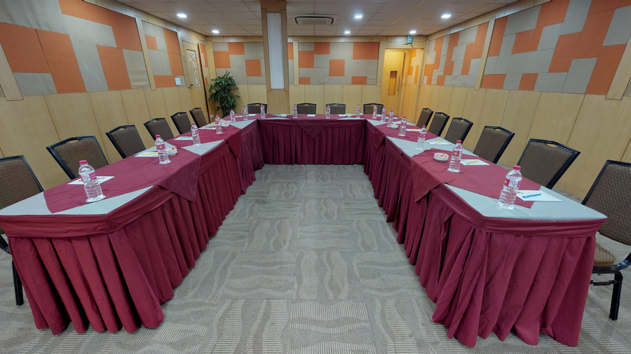 37Th Crescent Hotel,Gandhi Nagar,4 star